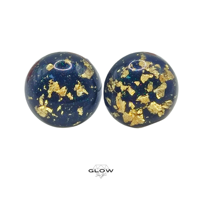 Kuppel-Ohrstecker mit Goldflitter