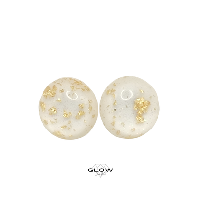 Kuppel-Ohrstecker mit Goldflitter