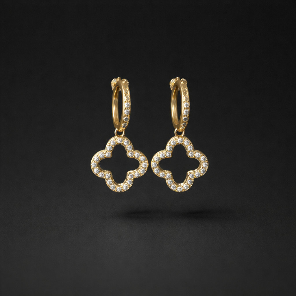 Kleeblatt-Creolen mit Zirkonia-Besatz – 18k vergoldeter Edelstahl