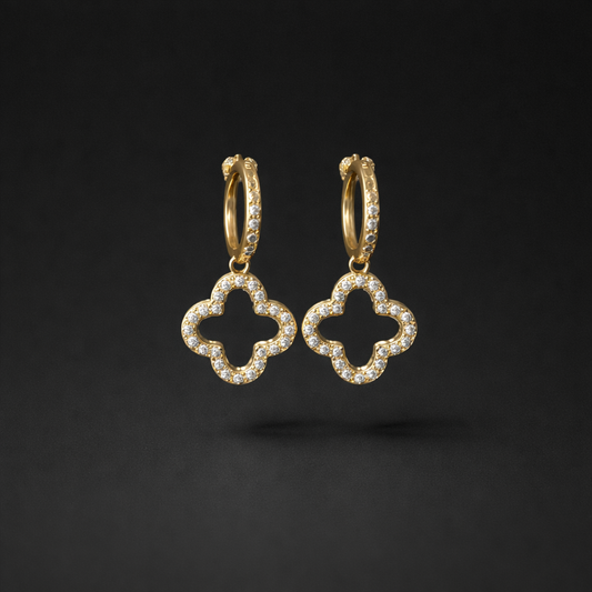 Kleeblatt-Creolen mit Zirkonia-Besatz – 18k vergoldeter Edelstahl