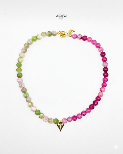 Halskette aus Natursteinperlen